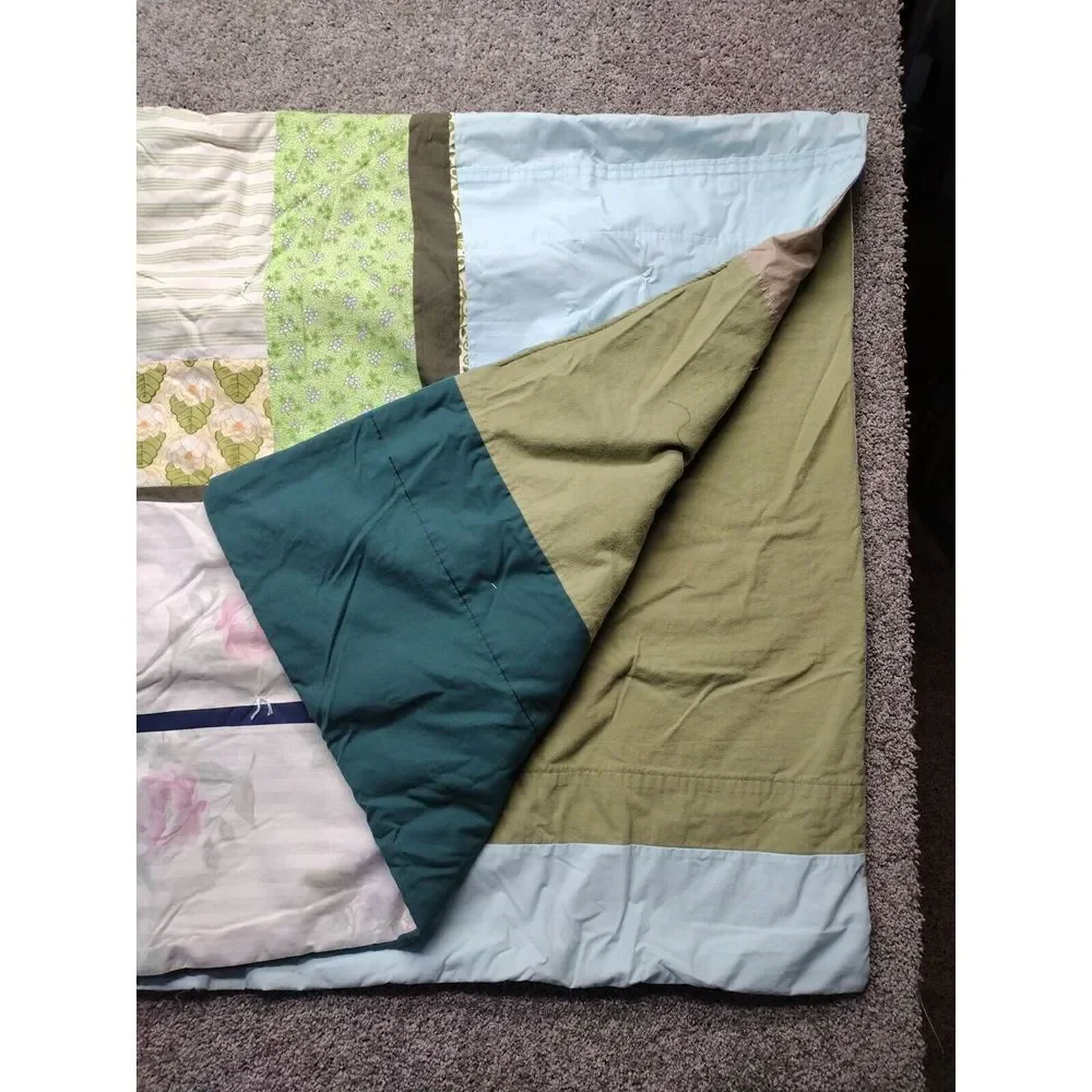 VTG Homemade Pull Square Granny Quilt W/Vibrant Accent Colors Cottage Core 53x70